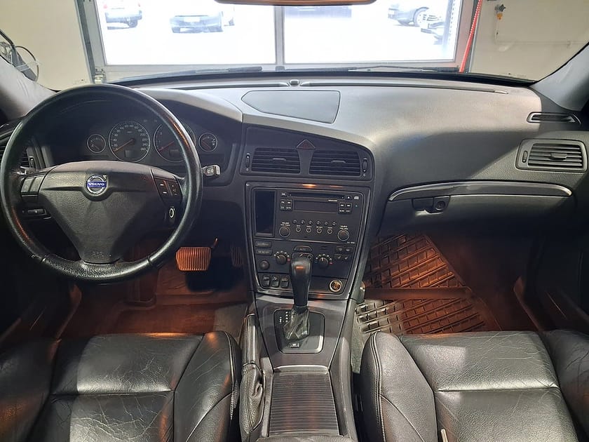 Bild 4 av Volvo V70 2,5FT 210HK Summum Läder