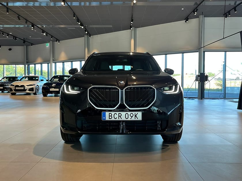 Bild 2 av BMW X3 30e xDrive M Sport D/A Plus Harman/Kardon Rattvärme
