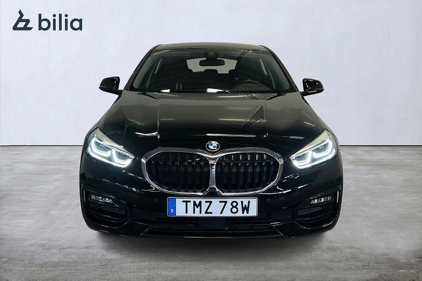Bild 2 av BMW 118i /Sport line/Rattvärme/PDC/Shadow Line