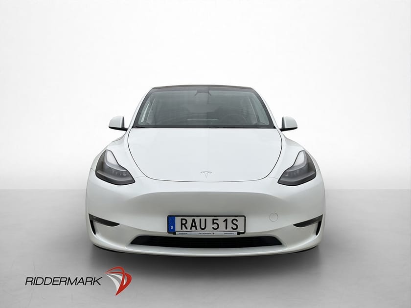 Bild 3 av Tesla Model Y Long Range AWD Autopilot Drag En-Brukare MOMS