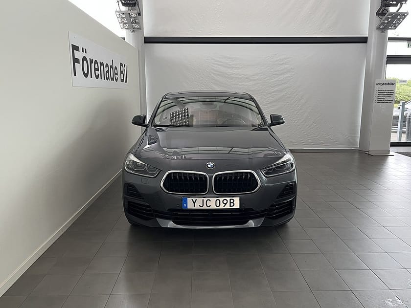 Bild 2 av BMW X2 xDrive25e 4,95 ränta HiFi Head-Up Rattvärme Panorama