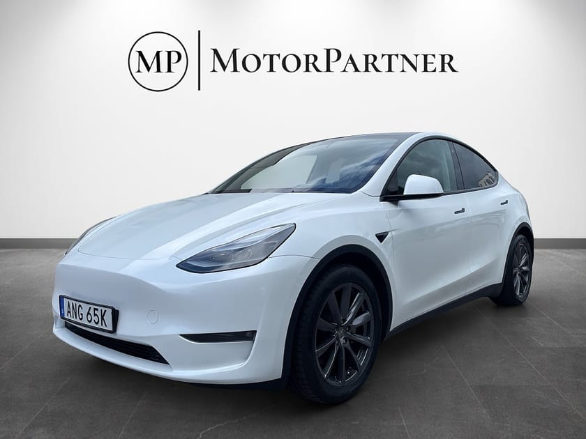 Bild 5 av Tesla Model Y Long Range AWD Autopilot Dragkrok MOMS 514hk
