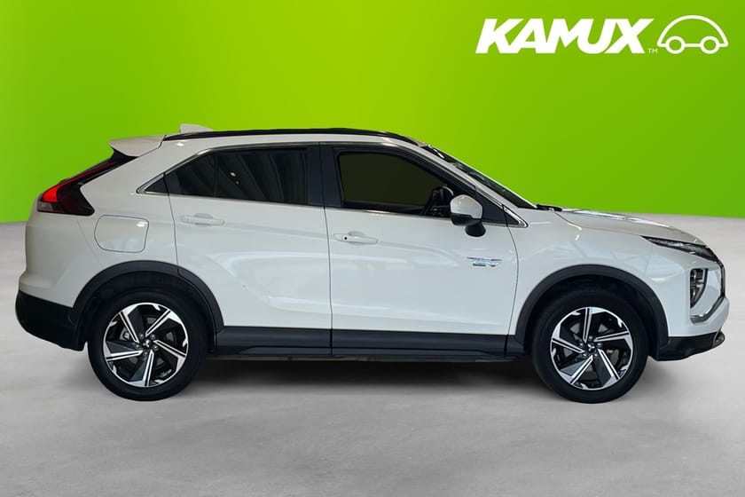 Bild 2 av Mitsubishi Eclipse Cross PHEV 2.4 MIVEC 4WD Kamera Alcantara
