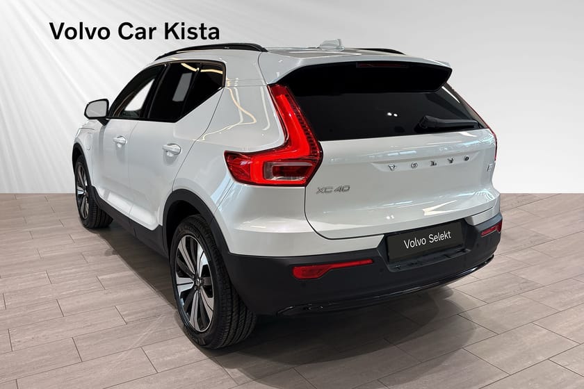 Bild 4 av Volvo XC40 Recharge T4 Plus Dark 360Kamera H/K
