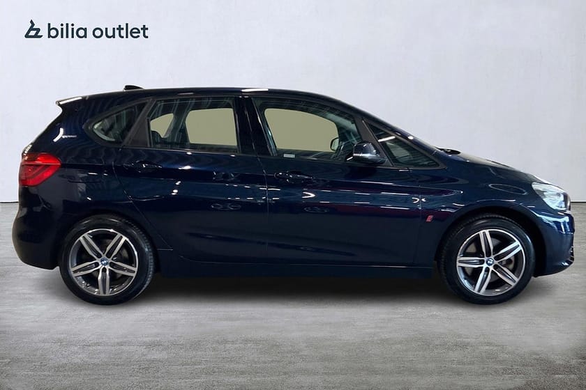 Bild 5 av BMW 225xe Active Tourer Sport line B-kamera HUD Döda Vinkel Navi