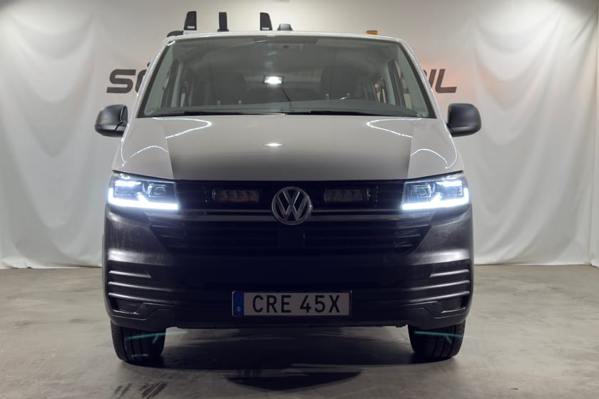 Bild 4 av Volkswagen Transporter Kombi T32 2.0 TDI 4M DRAG VÄRMARE KAMREM MOMSBIL