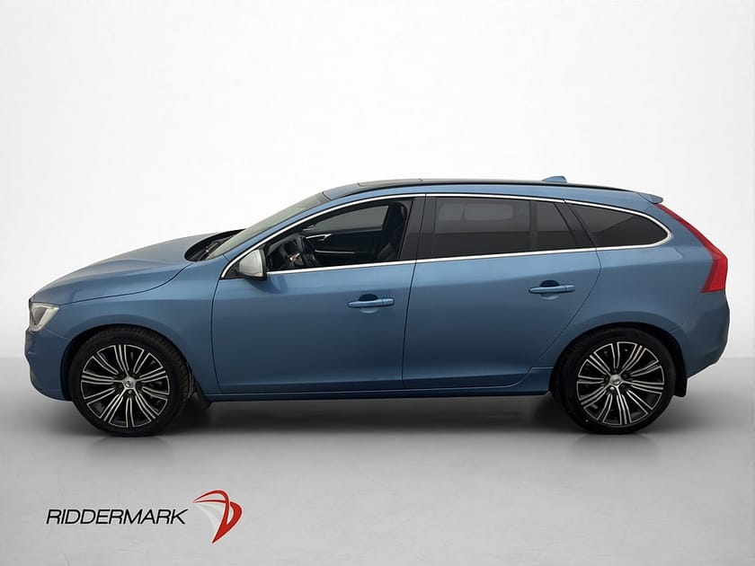 Bild 4 av Volvo V60 D4 AWD R-Design VOC Kamera Drag T-Lucka D-Värmare
