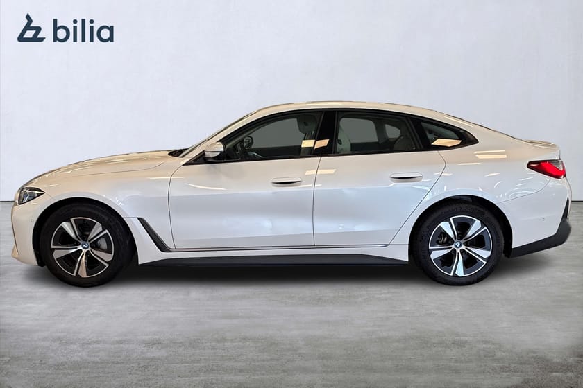 Bild 3 av BMW i4 eDrive40 Gran Coupé / 360 / Adaptiv / HIFI / Drag / Värmare