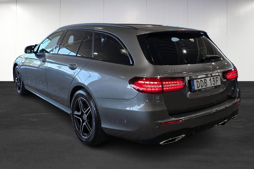 Bild 3 av Mercedes-Benz E 300 T de KOMBI | AMG-line | Dragkrok