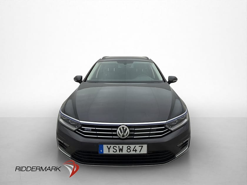 Bild 2 av Volkswagen Passat Variant GTE Värmare Drag Kamera CarPlay Adaptiv
