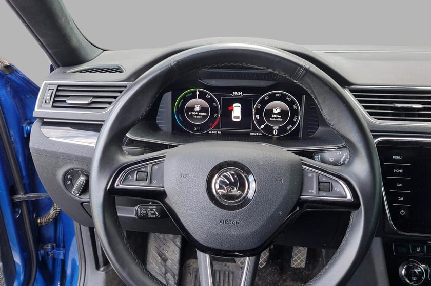Bilde 5 av Škoda Superb iV Combi L&K - Skinn - Hengerfeste