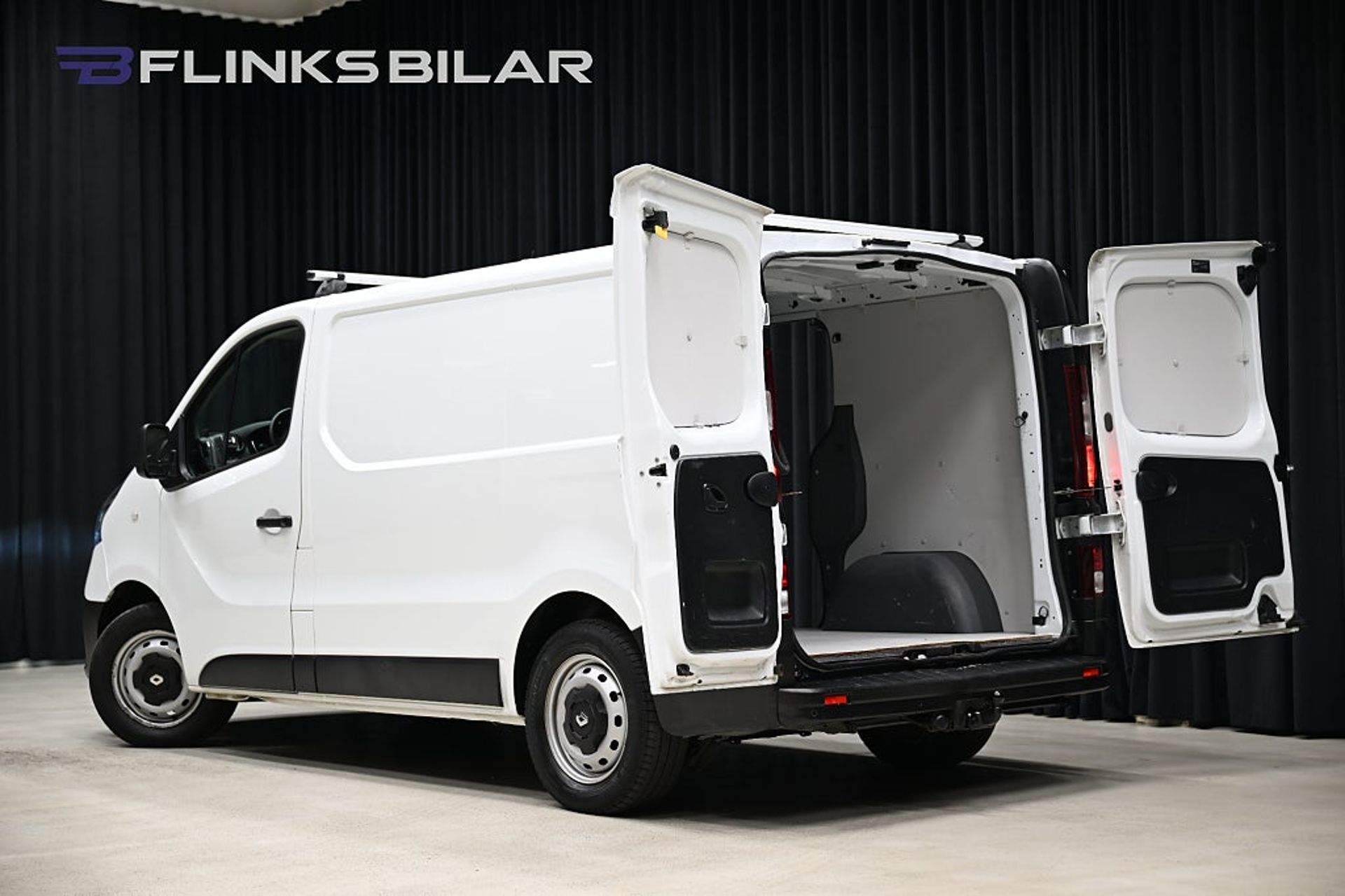 Renault Trafic dCi 145HK Automat 2021, bild 6/10