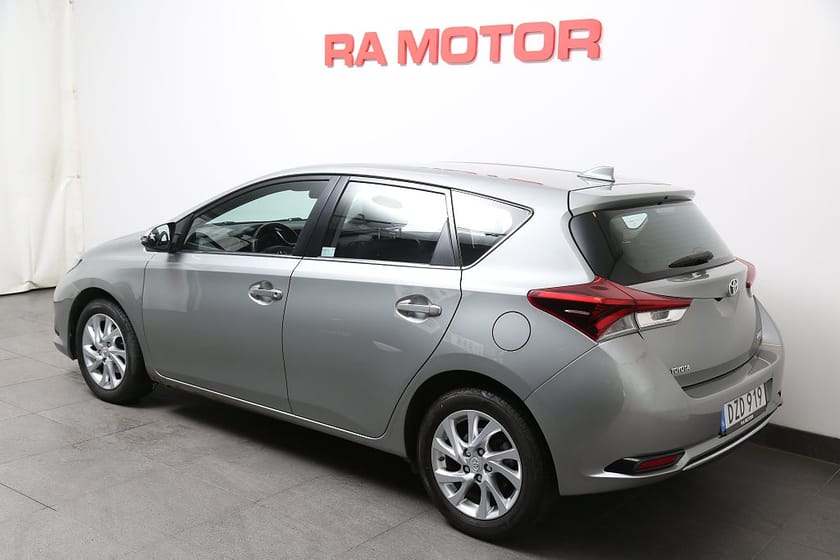Bild 4 av Toyota Auris 1,2 Turbo Active 5D Kamera Motorvärmare
