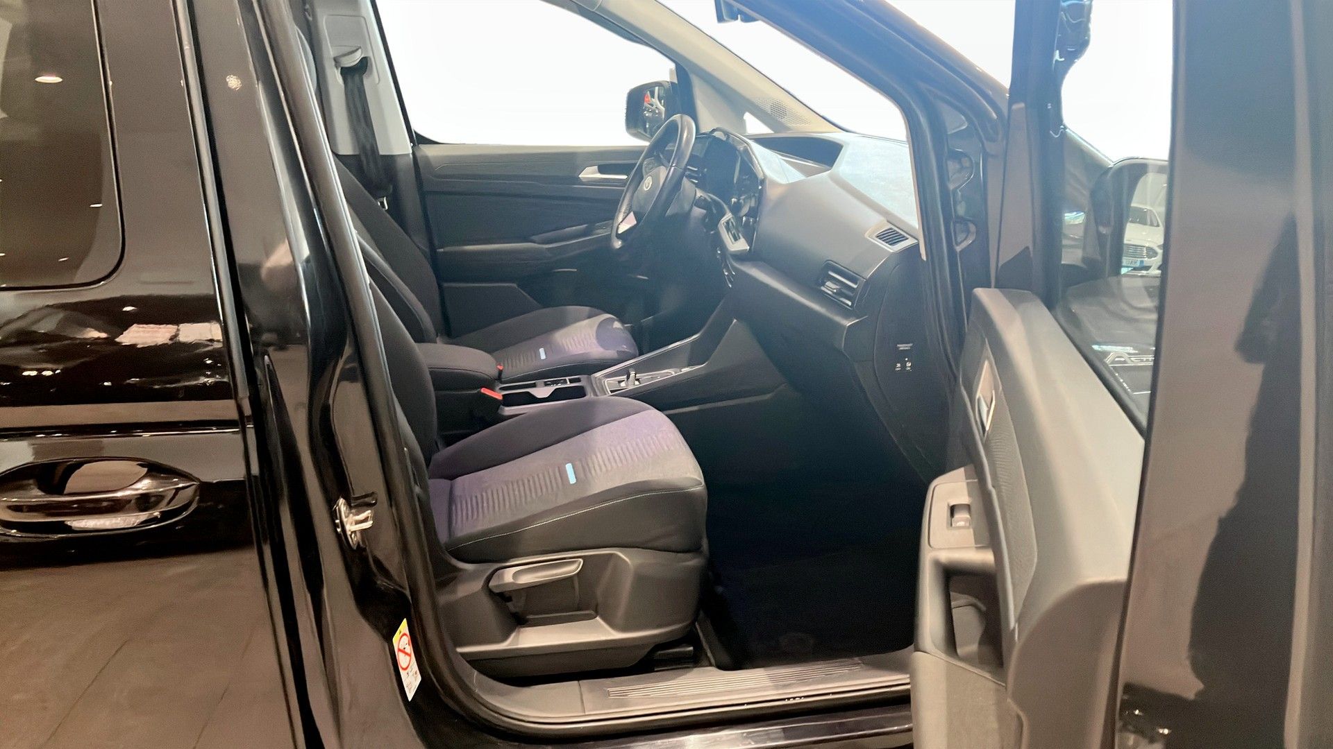 Ford Tourneo Connect 2023, bild 3/10