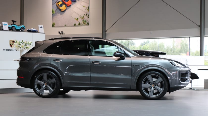 Bild 3 av Porsche Cayenne E-Hybrid