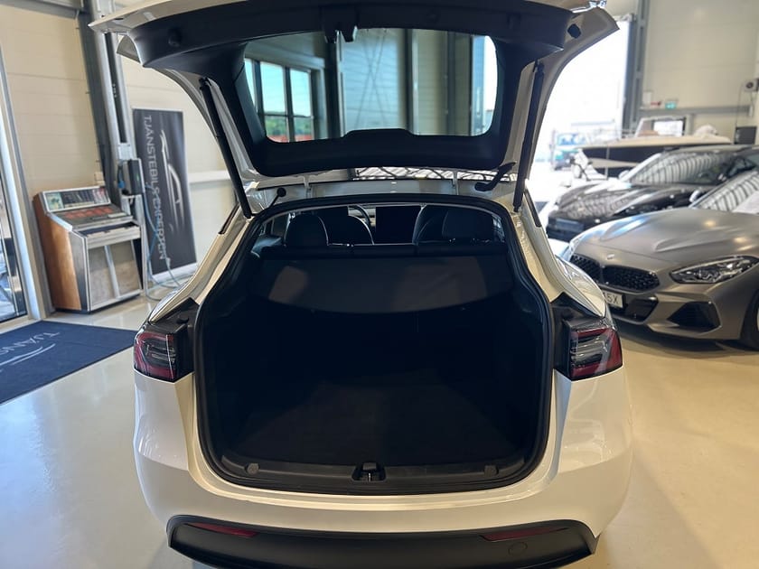 Bild 5 av Tesla Model Y Standard Range RWD 299hk / Drag / Moms