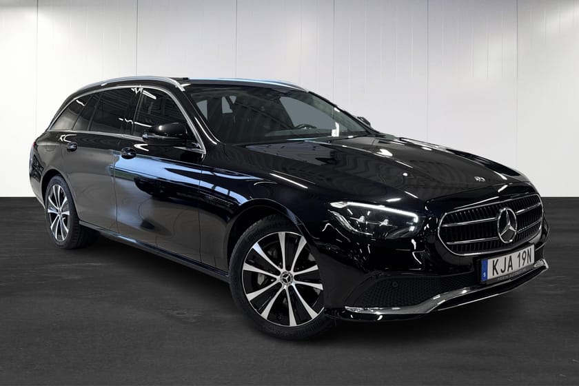 Bild 2 av Mercedes-Benz E 300 T de | WIDESCREEN | DRAG | B-KAMERA