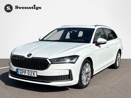 Škoda Superb iV Kombi Selection 204 HK Plug-In Hybrid