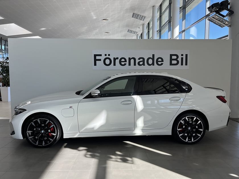 Bild 3 av BMW 330e xDrive Sedan