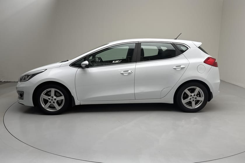 Bild 2 av Kia cee'd 1.6 5dr (135hk) AC Lågmil Bluetooth
