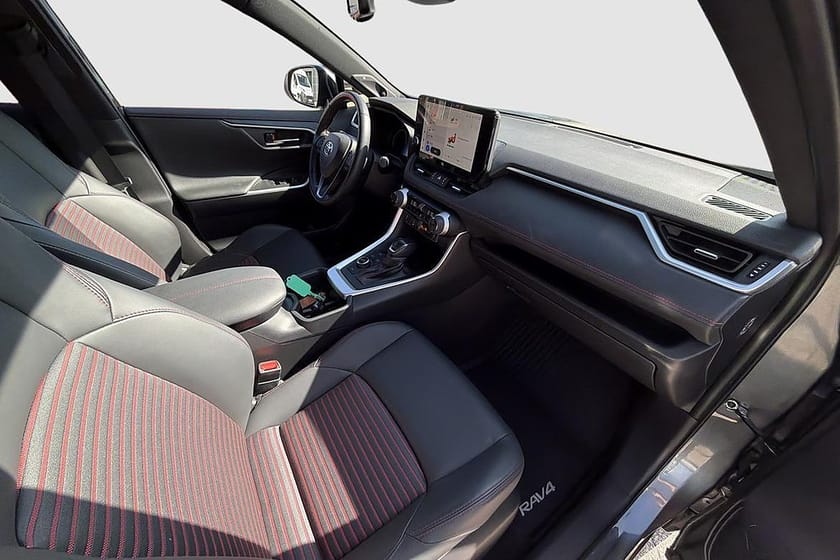 Bild 5 av Toyota RAV4 Plug-in Hybrid AWD-I X-EDITION JBL V-HJUL / 3315 MIL