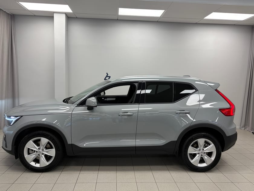 Bild 2 av Volvo XC40 B4 FWD Bensin Core SE II