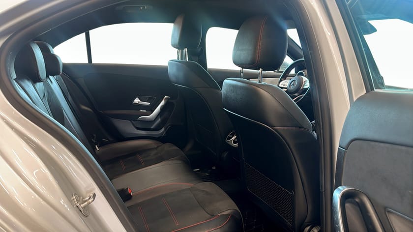 Bild 5 av Mercedes-Benz A 180 Sedan