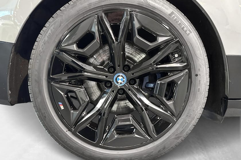 Bilde 5 av BMW iX xDrive40 Fully Charged H/K, Multifunksjon, ACC, Krok