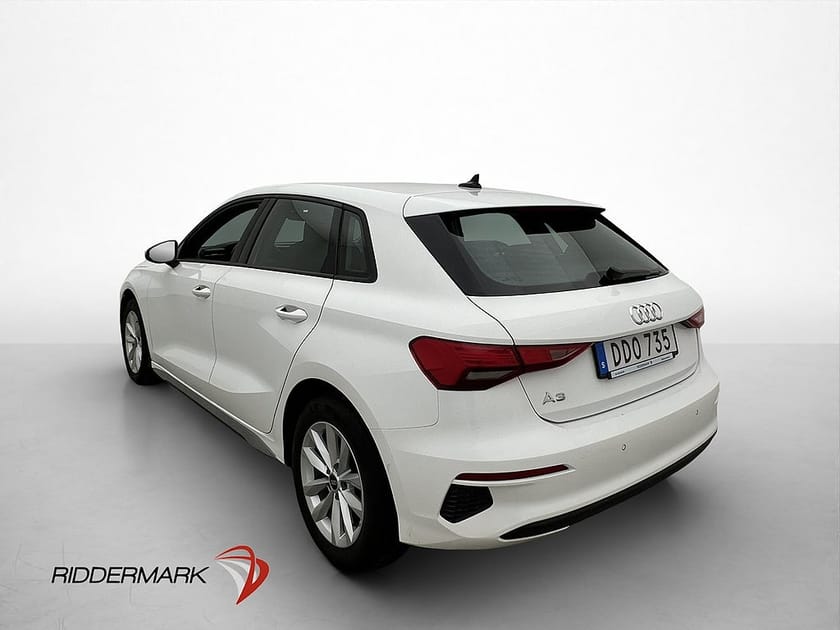 Bild 5 av Audi A3 Sportback 35 TFSI Proline Cockpit Sensorer CarPlay