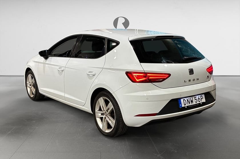 Bild 5 av SEAT Leon 1.0 TSI 115 HK FR COCKPIT PDC BEATS NYBES 9700MIL 17"