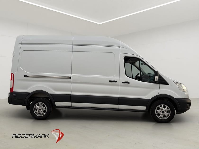 Bild 2 av Ford Transit 350 L3H3 AWD 170hk Ny-Kamrem Värm Drag 2xDörrar