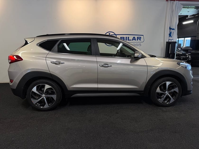 Bild 2 av Hyundai Tucson 1.6 T-GDI AWD 177hk | Panorama/ Drag/ Elstolar/ 1 Ägare