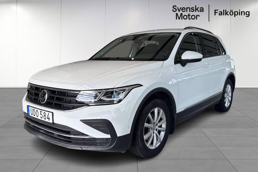 Bild 1 av Volkswagen Tiguan Dragkrok I Vinterhjul I