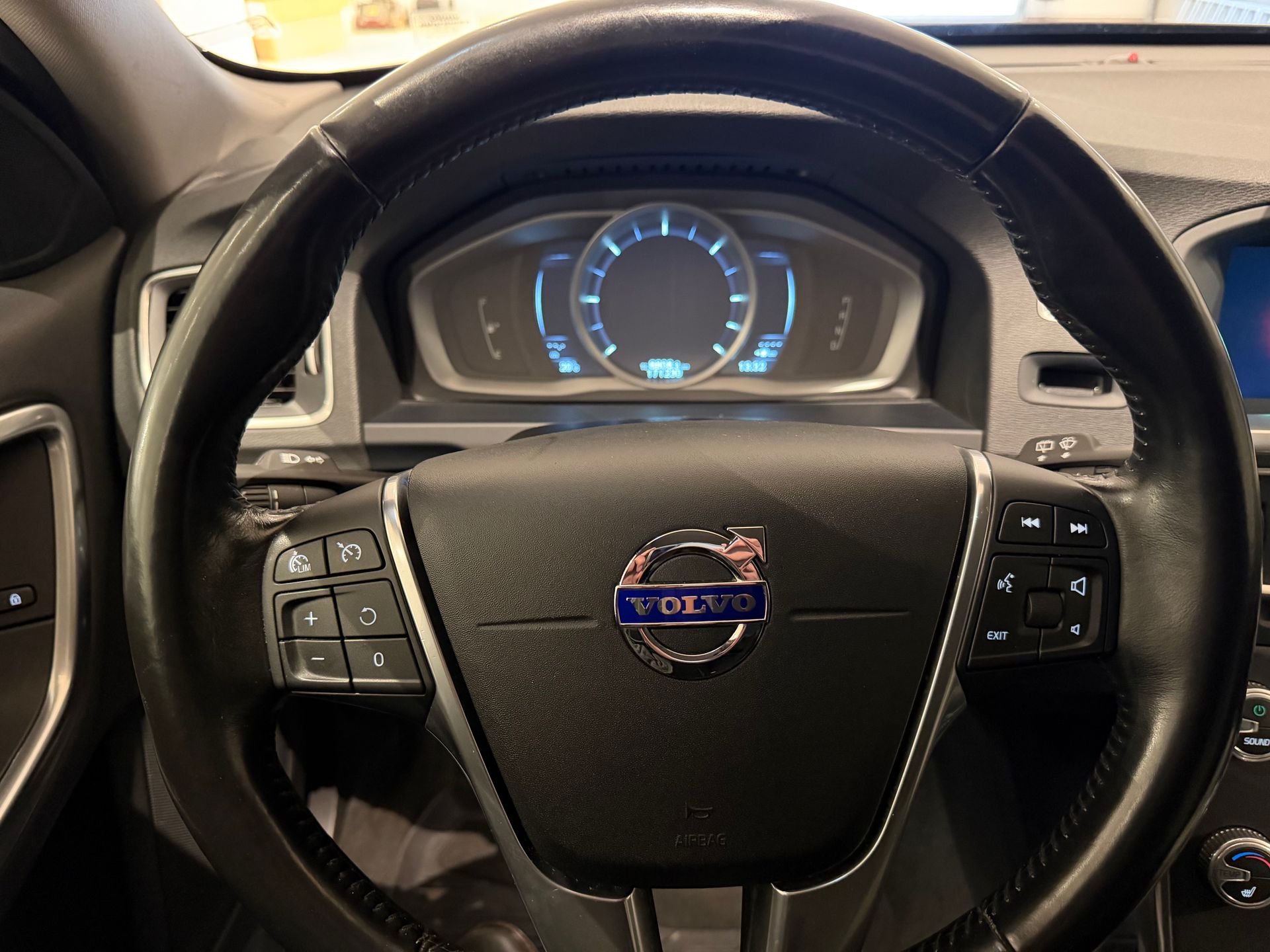 Volvo V60 Cross Country D4 190hk AWD 2016, bild 7/10