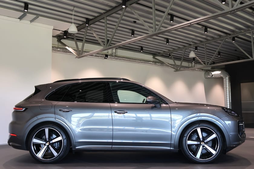 Bild 4 av Porsche Cayenne E-Hybrid 470HK/VAT