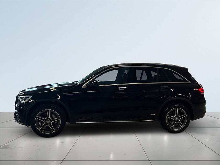 Bild 4 av Mercedes-Benz GLC 300 e 4MATIC 4M AMG Line Drag Kamera Elstolar Navi Värmare S&V