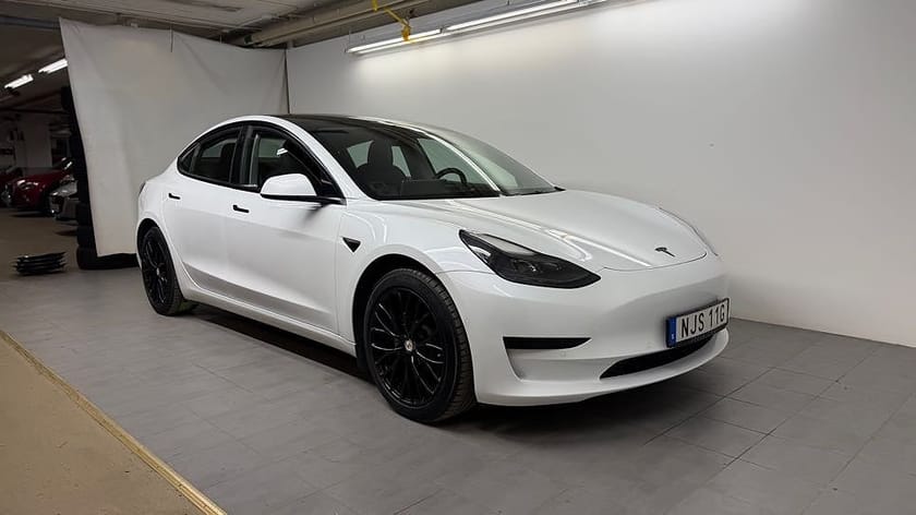 Bild 2 av Tesla Model 3 Standard Range Plus 