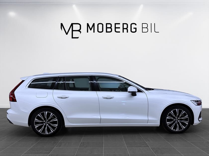 Bild 4 av Volvo V60 Recharge T6 399hk Helg på Moberg! Core Edt H/K B-Kam Läder