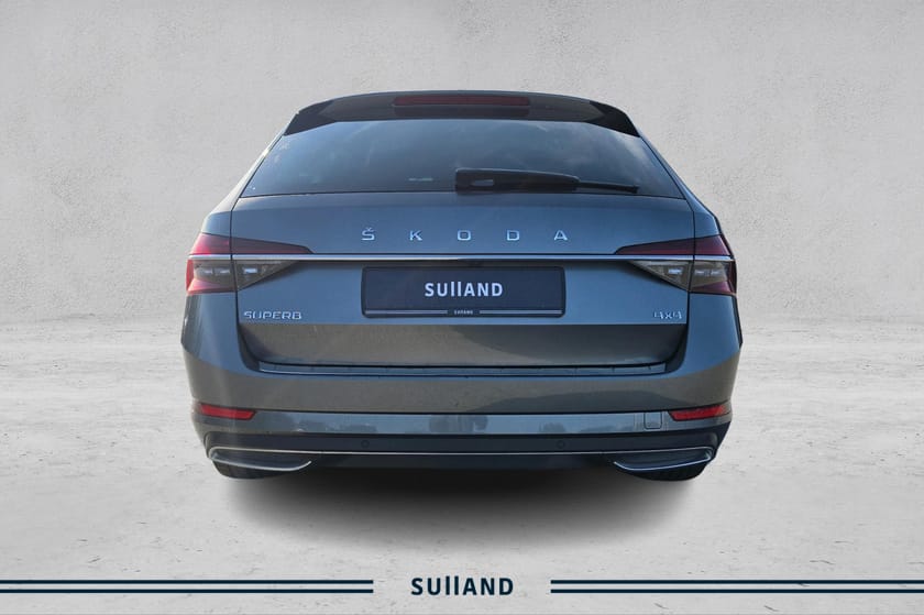 Bilde 4 av Škoda Superb Stasjonsvogn 2.0 TDI 200 hk 4x4 DSG L&K / Canton / Krok / ACC