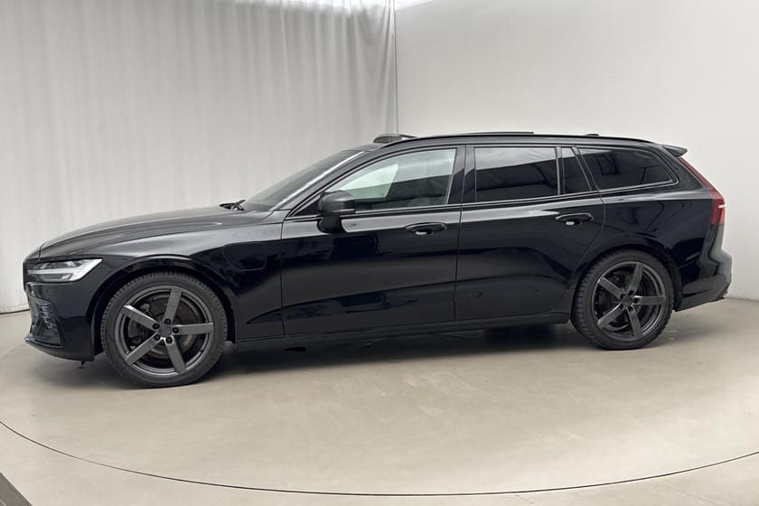 Bild 2 av Volvo V60 T6 AWD Recharge (350hk) R-Design H/K Panorama