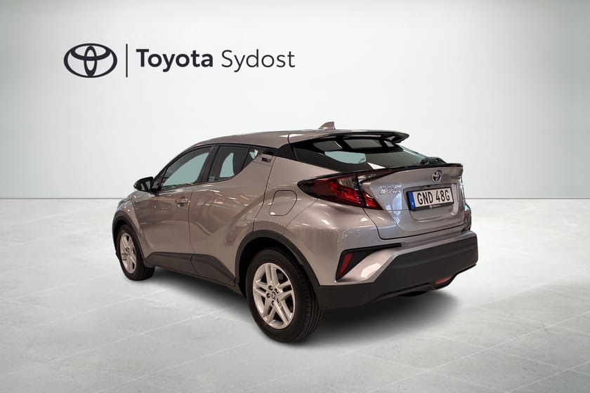 Bild 2 av Toyota C-HR Hybrid 1.8 Active Automat Backkamera Rattvärme