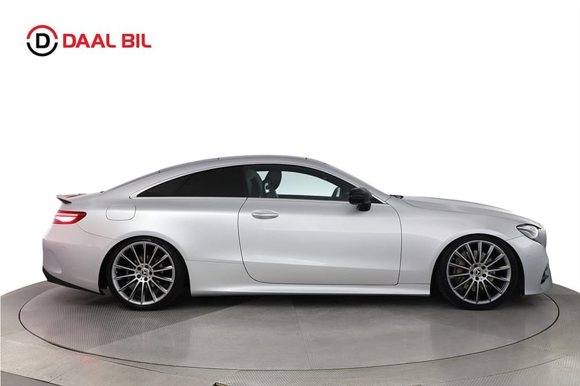 Bild 5 av Mercedes-Benz E 300 Coupé E300 245HK AMG P-VÄRM 360° BURMESTER® HUD