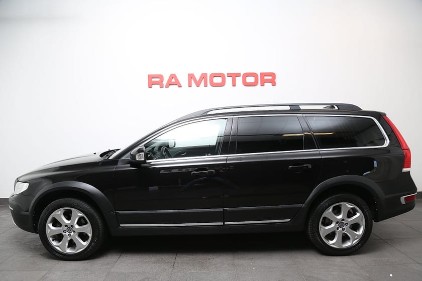 Bild 3 av Volvo XC70 D4 181hk Classic Summum Aut Skinn Värmare Dragkrok