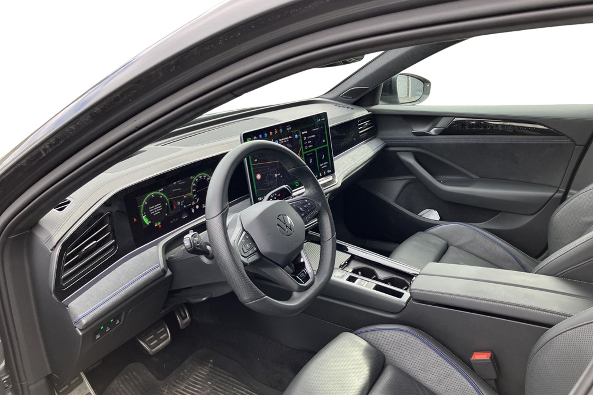 Volkswagen Passat 2025, kuva 7/10