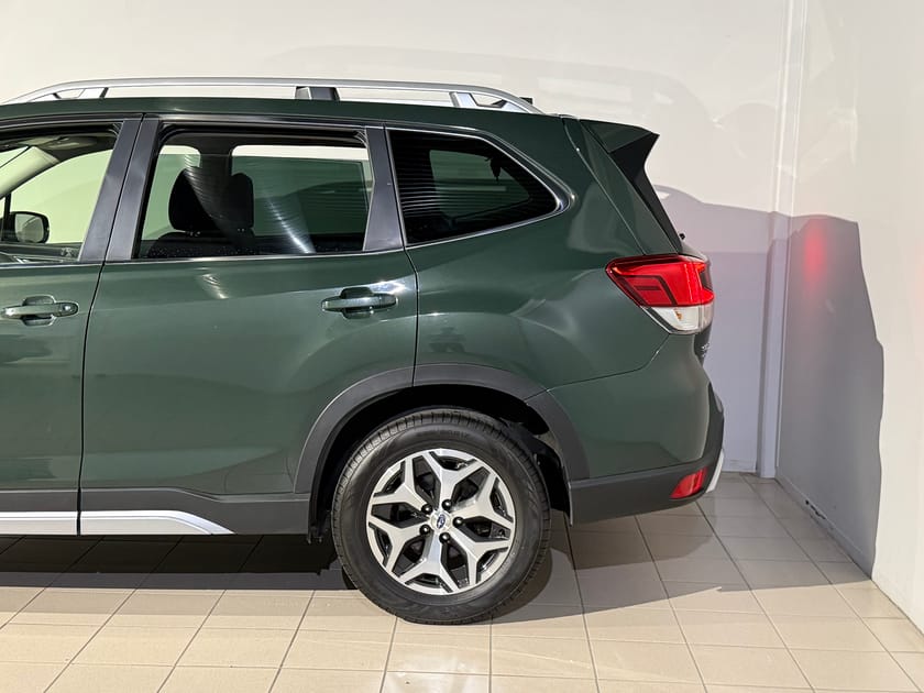 Bild 4 av Subaru Forester e-Boxer XFuel Linetronic | 360 kam | elstolar