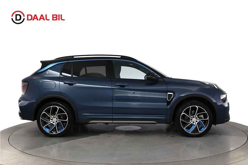 Bild 5 av Lynk & Co 01 PHEV DCT 261HK 17,6kWh INFINITY® PANORAMA 3D-VIEW NFC