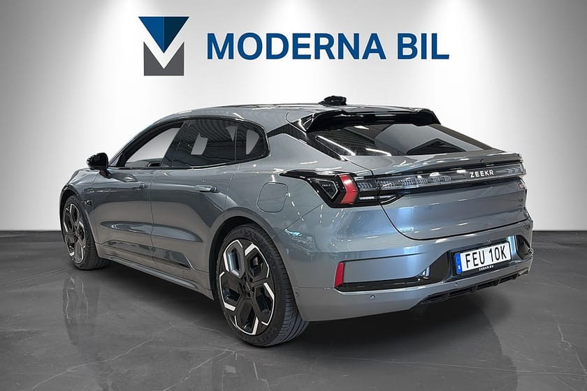 Bild 4 av Zeekr 001 100 kWh AWD 544hk Moms Panorama Drag HuD 360° kamera