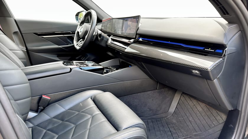 Bild 3 av BMW 520d xDrive Touring M Sport PRO Innovation Head up