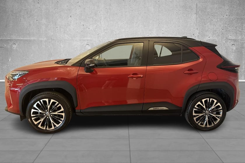 Bilde 2 av Toyota Yaris Cross Hybrid AWD-i Automat 4x4 Executive BiTone/krok/1 eier/