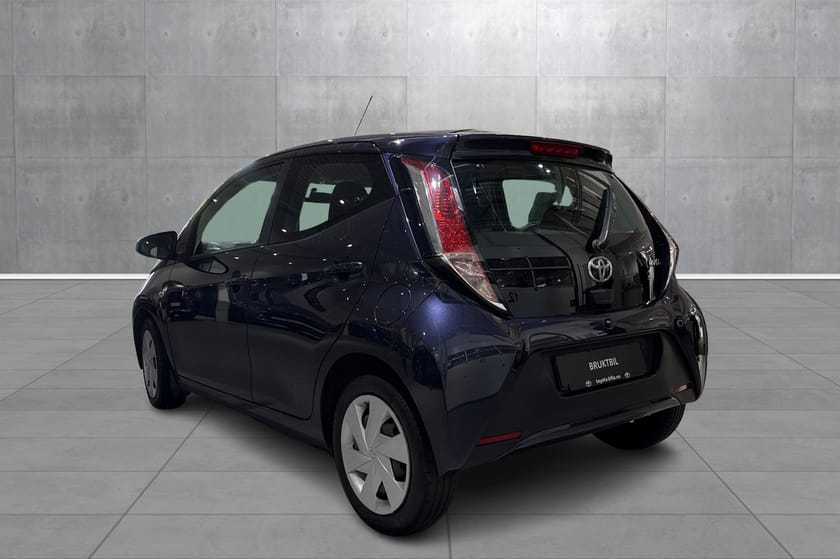 Bilde 3 av Toyota Aygo 5-dørs 1.0 Bensin Manuell 5 gir x-play